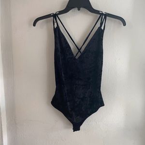 ⭐️ 2x$20 Style Angeles bodysuit